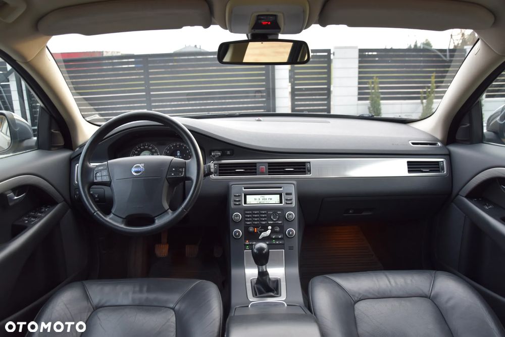 Volvo V70 2.5T Summum - 33