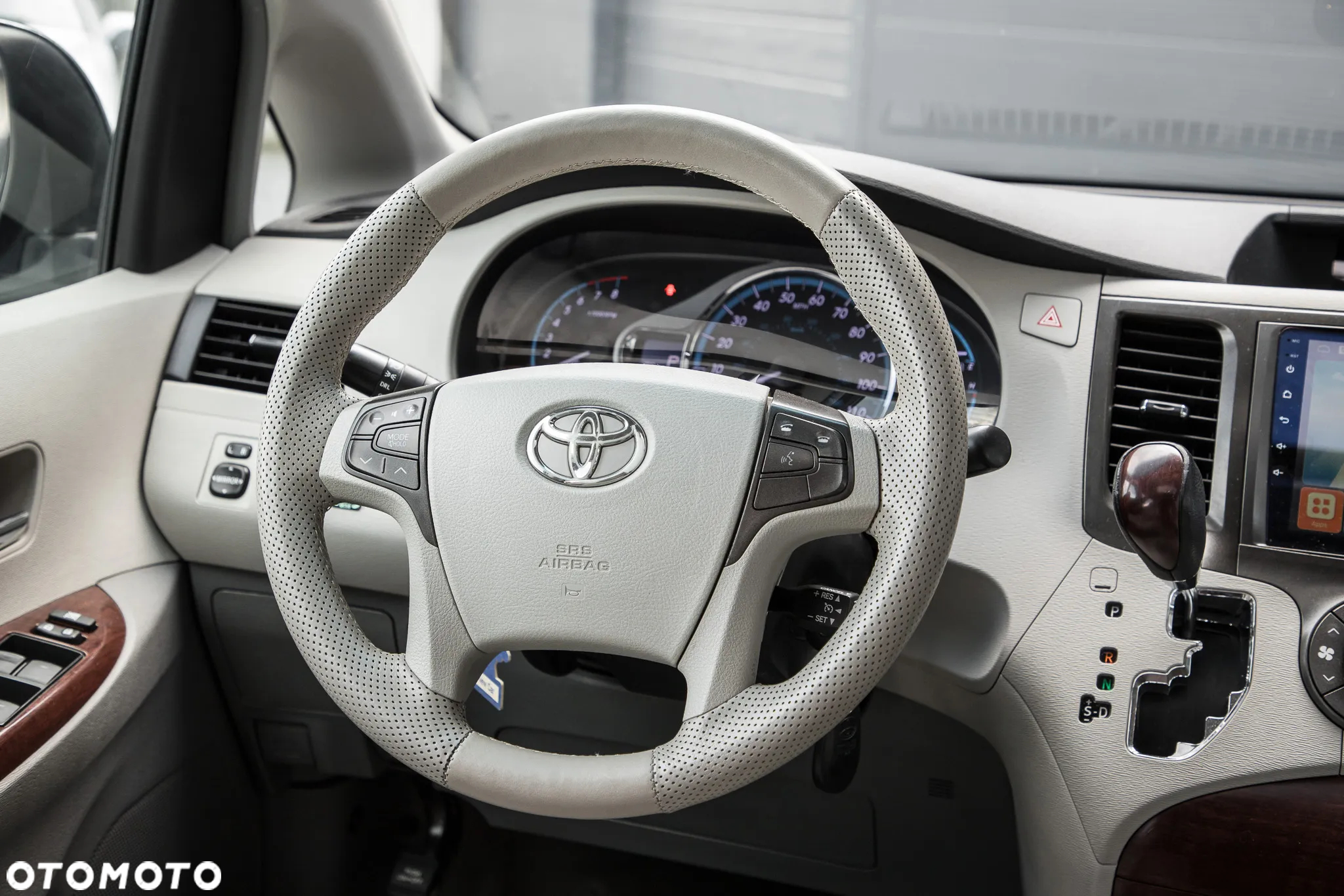 Toyota Sienna 3.5 V6 XLE AWD - 28