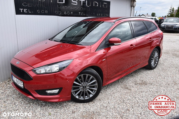 Ford Focus Turnier 1.0 EcoBoost Start-Stopp-System ST-LINE