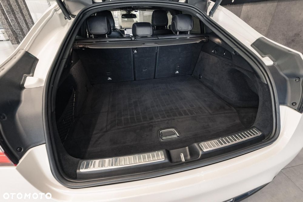 Mercedes-Benz GLC 220 d 4Matic 9G-TRONIC AMG Line - 33