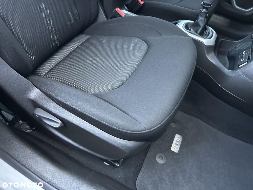 Jeep Renegade 1.4 MultiAir Longitude FWD S&S - 19