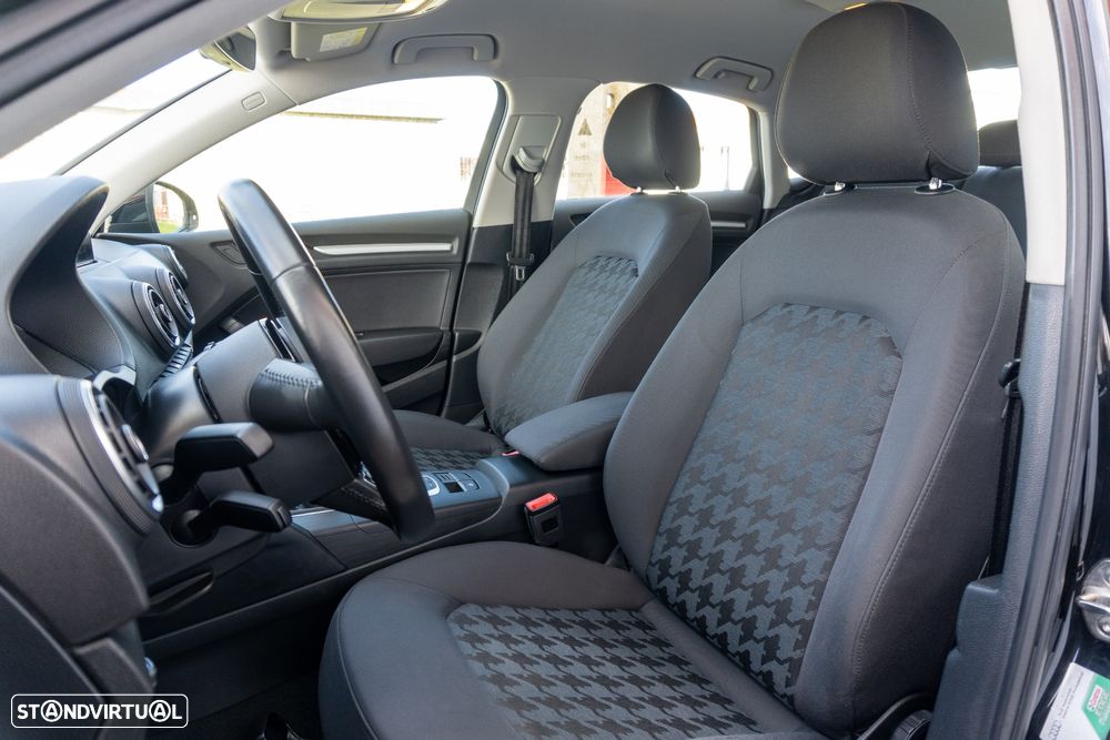 Audi A3 Limousine 1.6 TDI S-line - 17