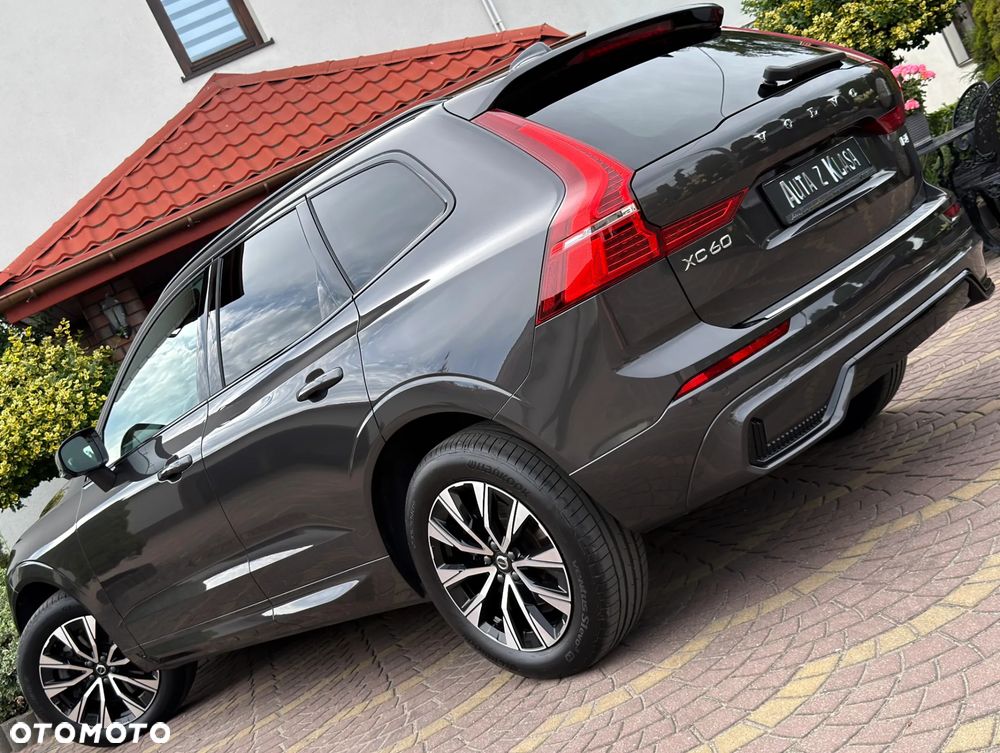 Volvo XC 60 B4 D AWD Plus Dark - 7