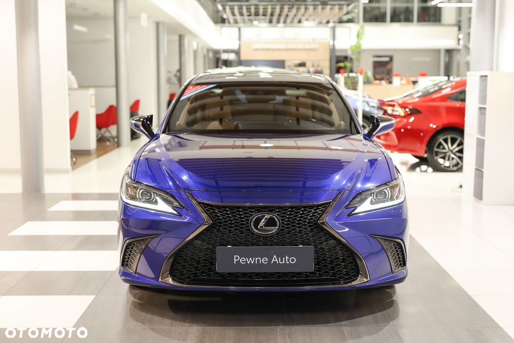 Lexus ES 300h F Sport Design - 2