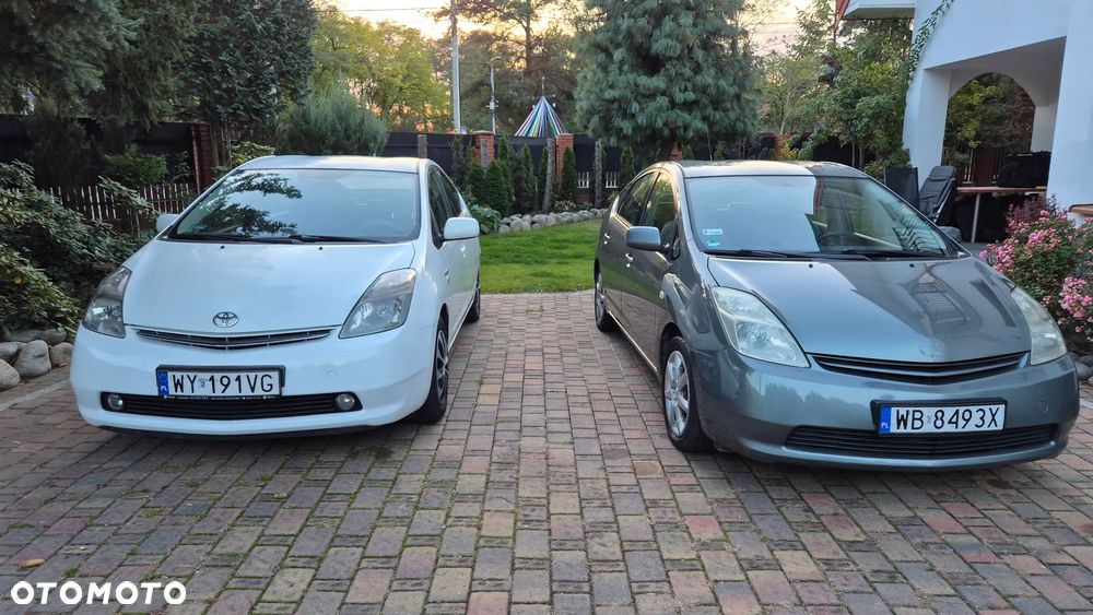 Toyota Prius - 17