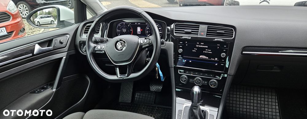 Volkswagen Golf Variant 2.0 TDI SCR DSG Active - 33
