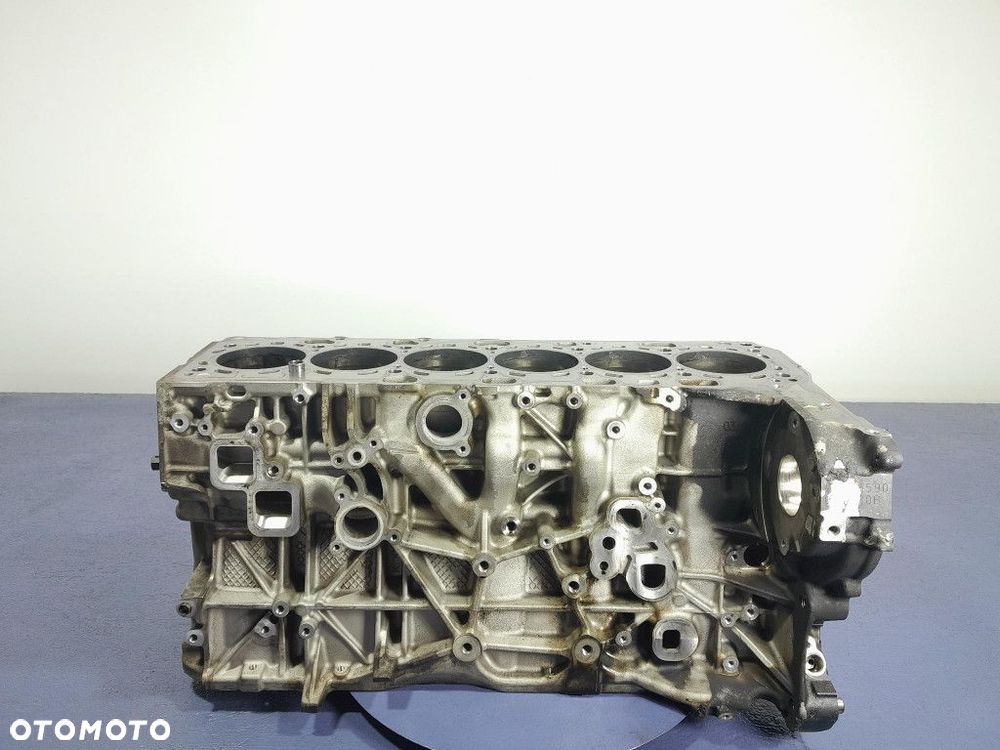 BMW 7 G11 G12 LCI 3.0D 340 KM BLOK SILNIKA B57D30B 8597702 - 1