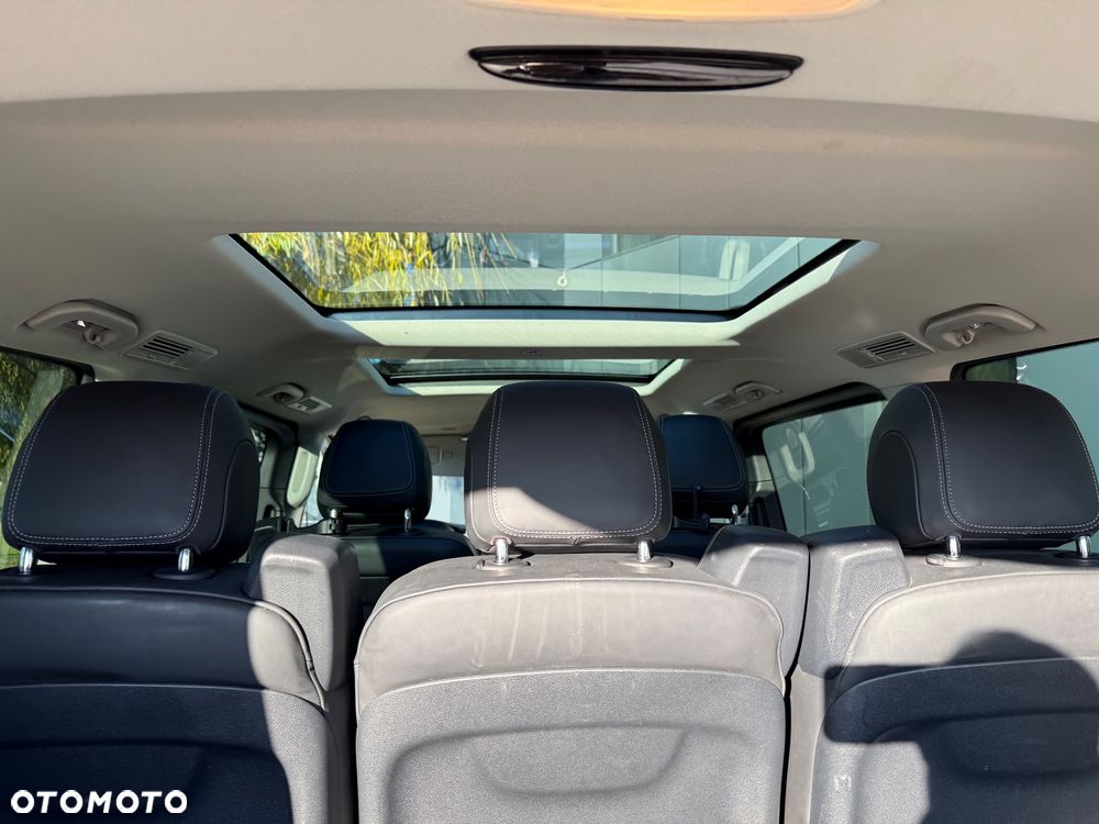 Mercedes-Benz Klasa V 250 d 4-Matic Avantgarde 9G-Tronic (d³ugi) - 23