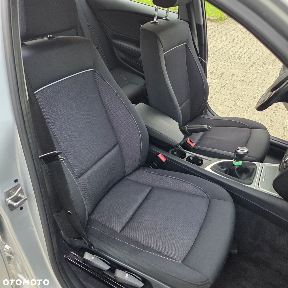 BMW Seria 1 - 25