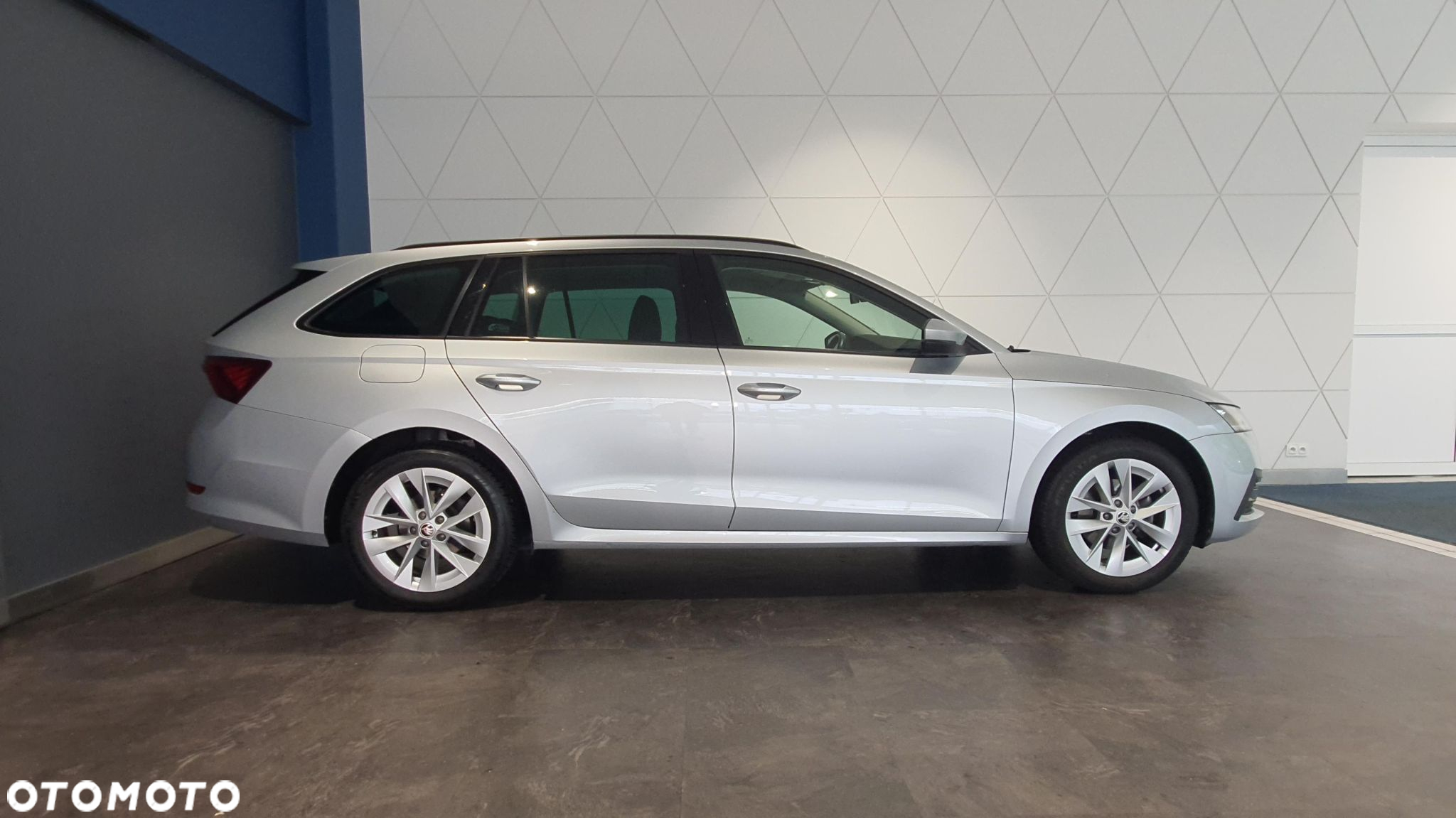 Skoda Octavia 2.0 TDI Ambition DSG - 6