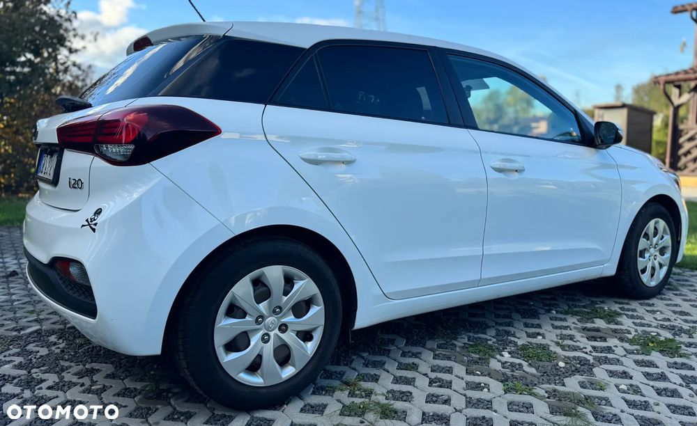 Hyundai i20 1.2 Classic + - 6