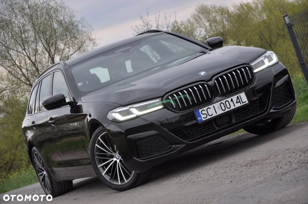 BMW Seria 5 520d xDrive mHEV M Sport sport - 2