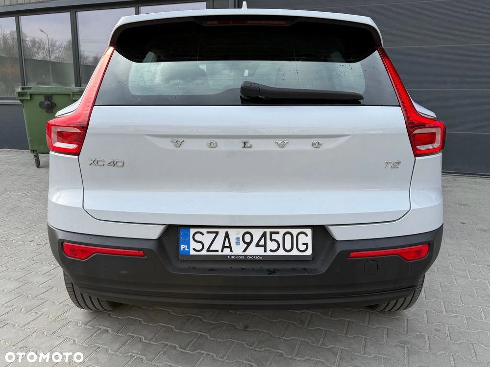 Volvo XC 40 T2 Momentum Core - 8