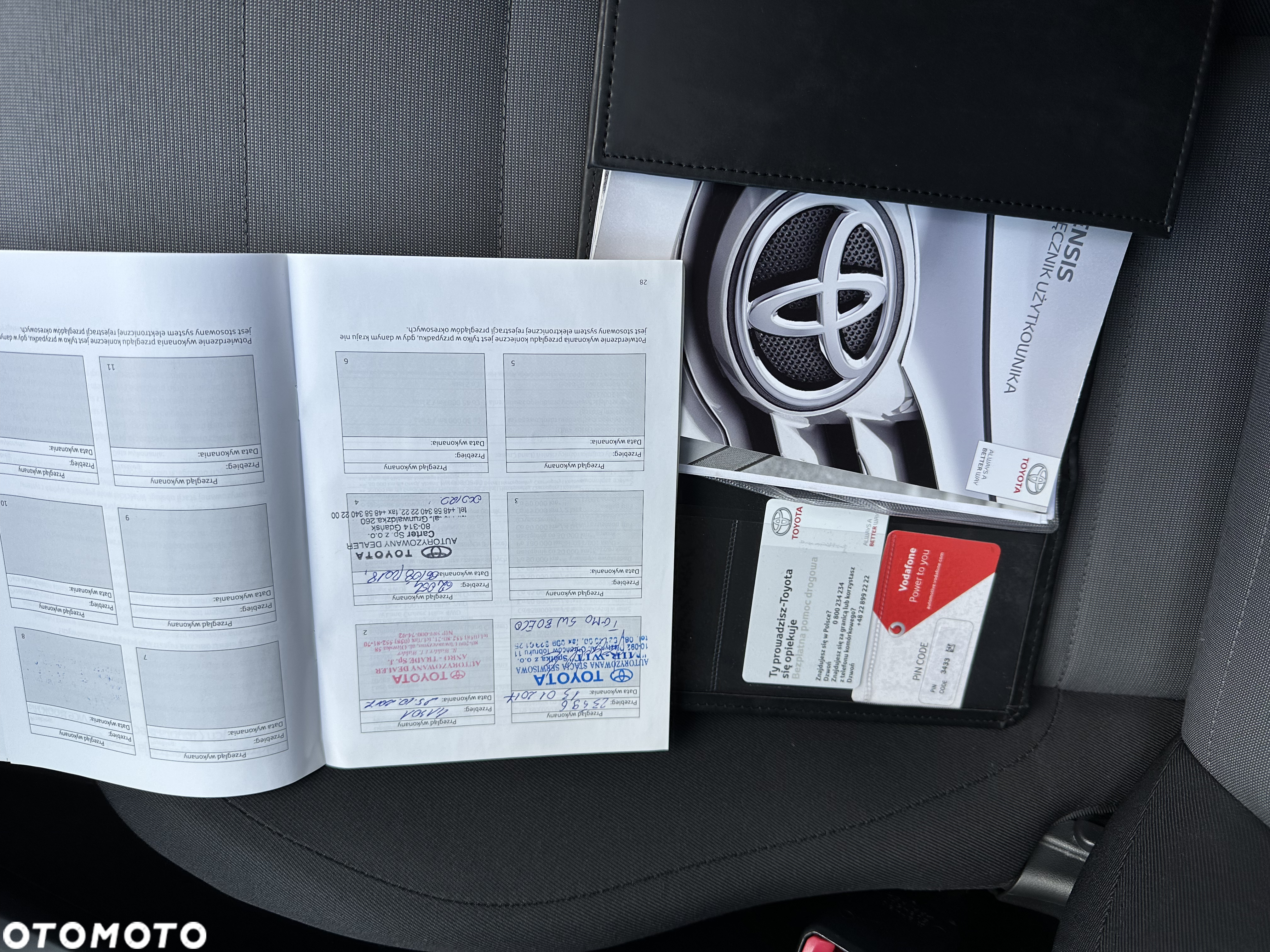 Toyota Avensis 1.6 Active - 36
