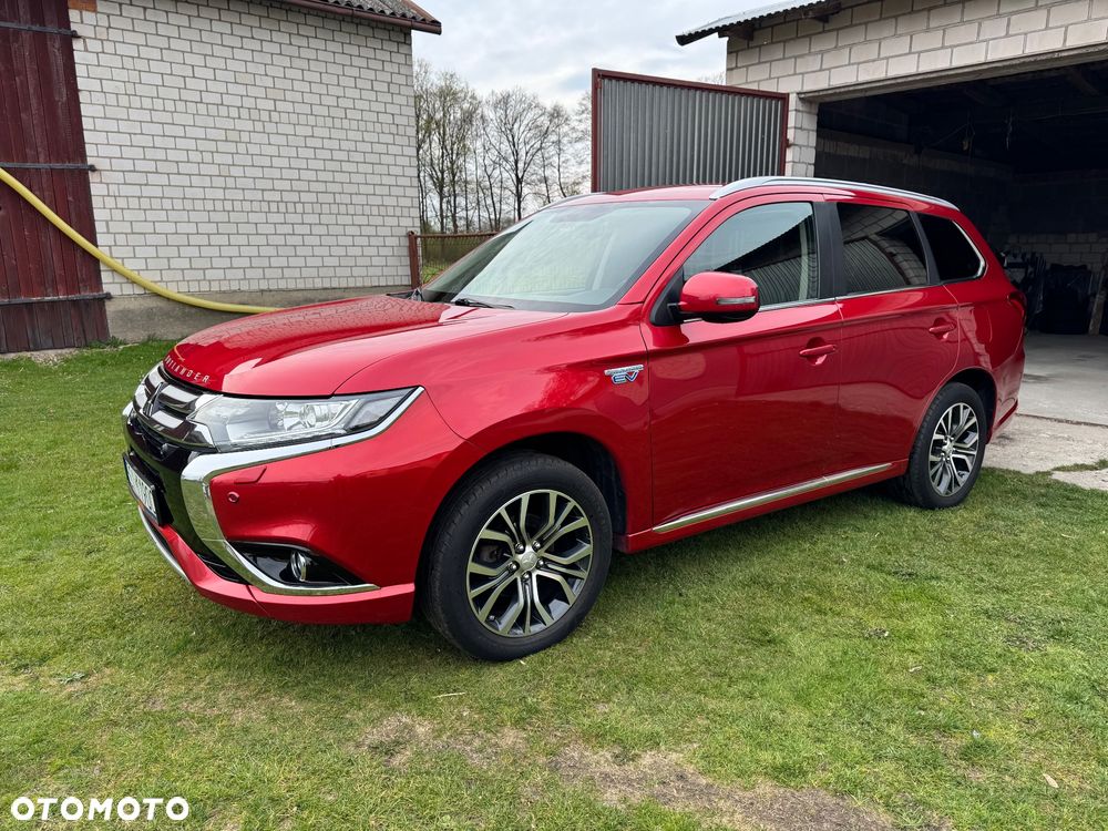 Mitsubishi Outlander - 1