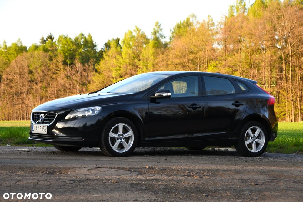 Volvo V40 D4 Momentum - 2