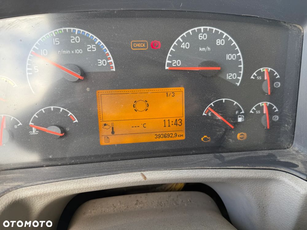 Volvo FE 300 Śmieciarka - 8