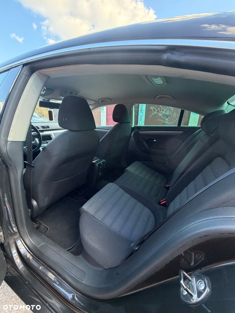 Volkswagen Passat CC 2.0 TDI 4Motion - 30