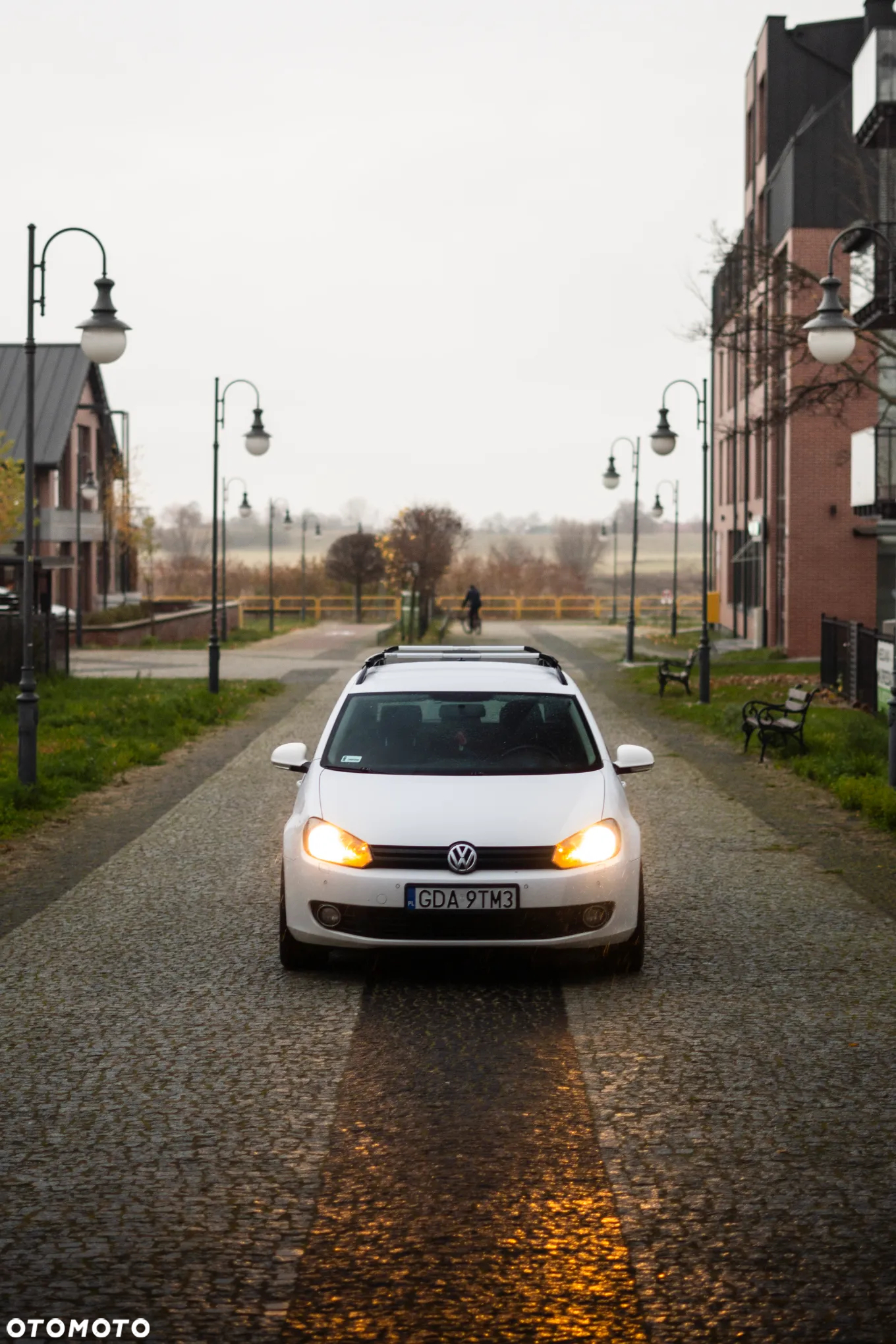 Volkswagen Golf VI 1.6 TDI Trendline - 23