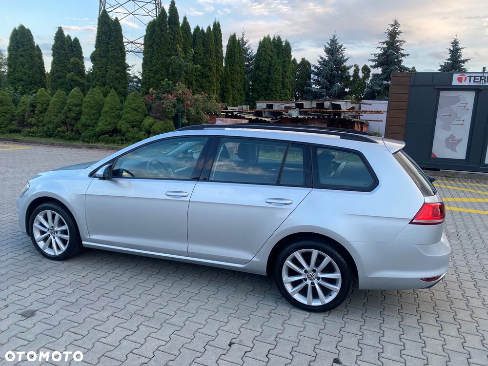 Volkswagen Golf - 10