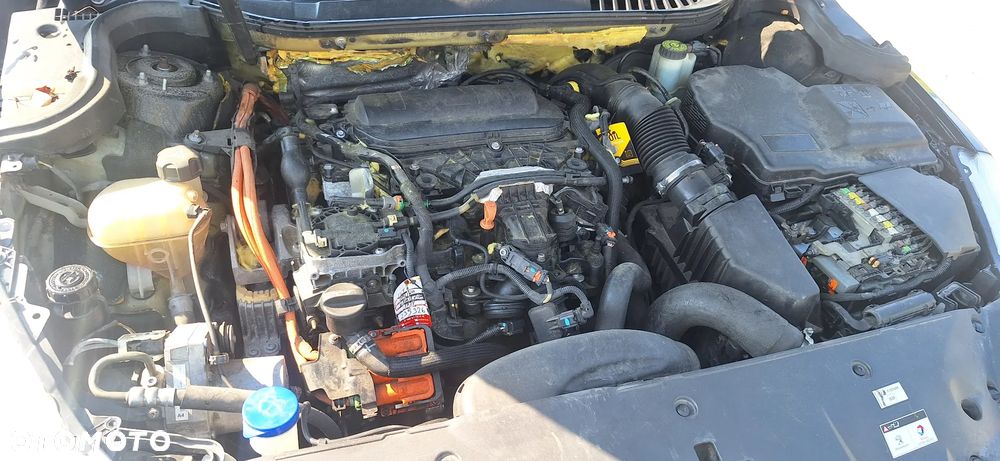 Peugeot 508 RXH Hybrid4 - 13