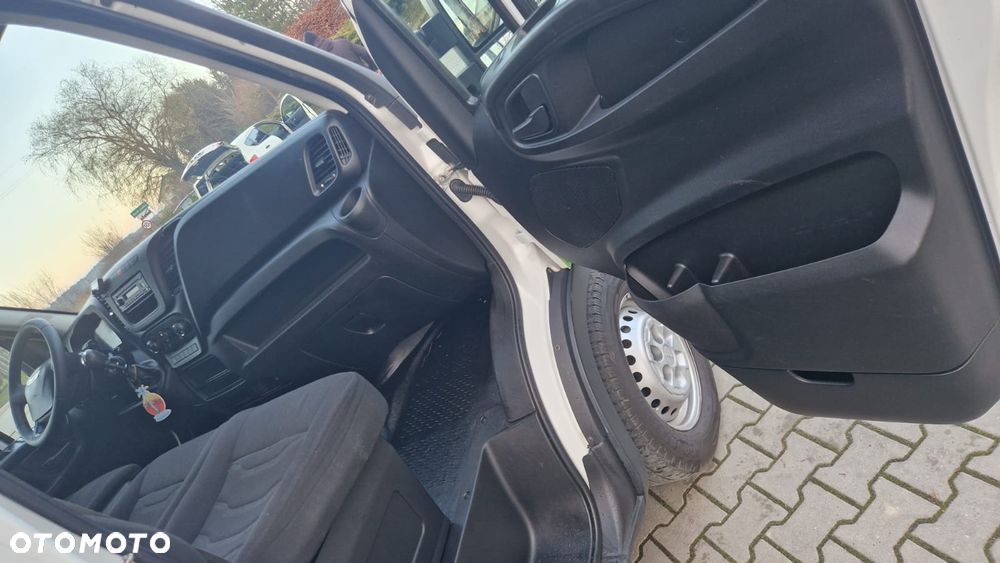 Iveco DAILY 35-130 - 12