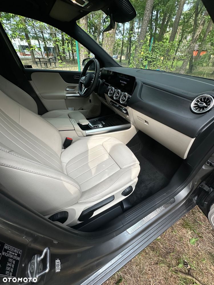 Mercedes-Benz Klasa B 180 7G-DCT - 12