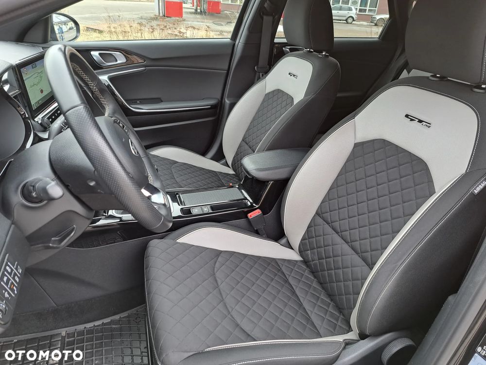 Kia ProCeed 1.5 T-GDI GT Line - 18