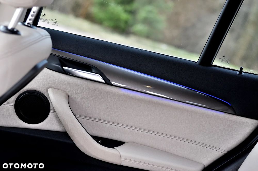 BMW X1 xDrive20d xLine - 23