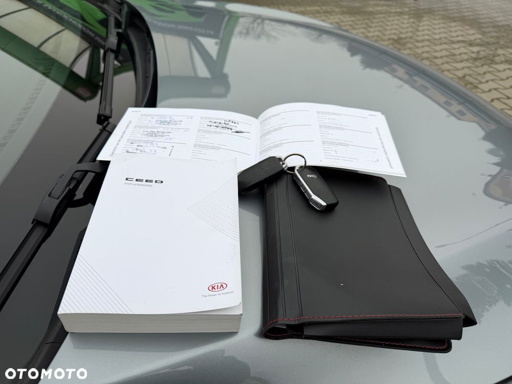 Kia ProCeed 1.5 T-GDI DCT7 OPF GT LINE - 38