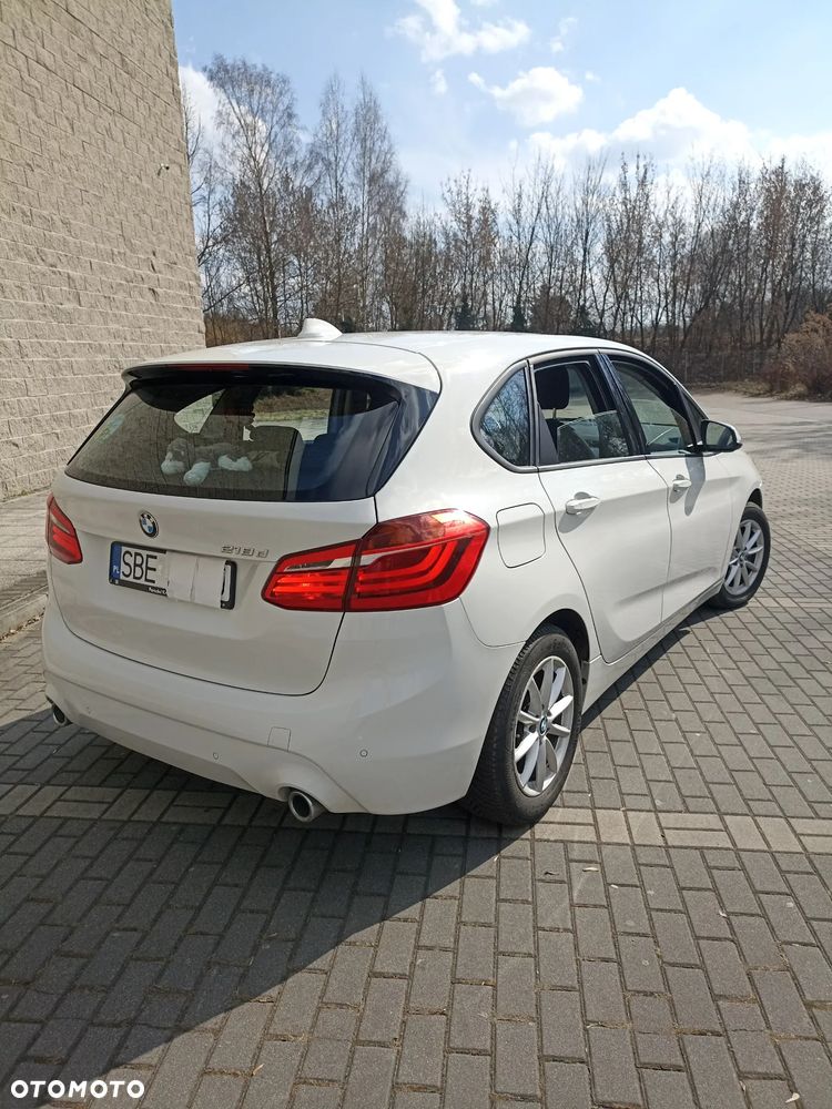 BMW Seria 2 218d - 3