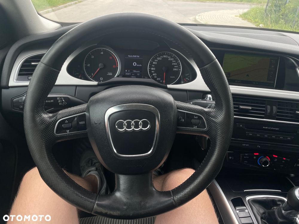 Audi A4 Avant 2.0 TDI - 8