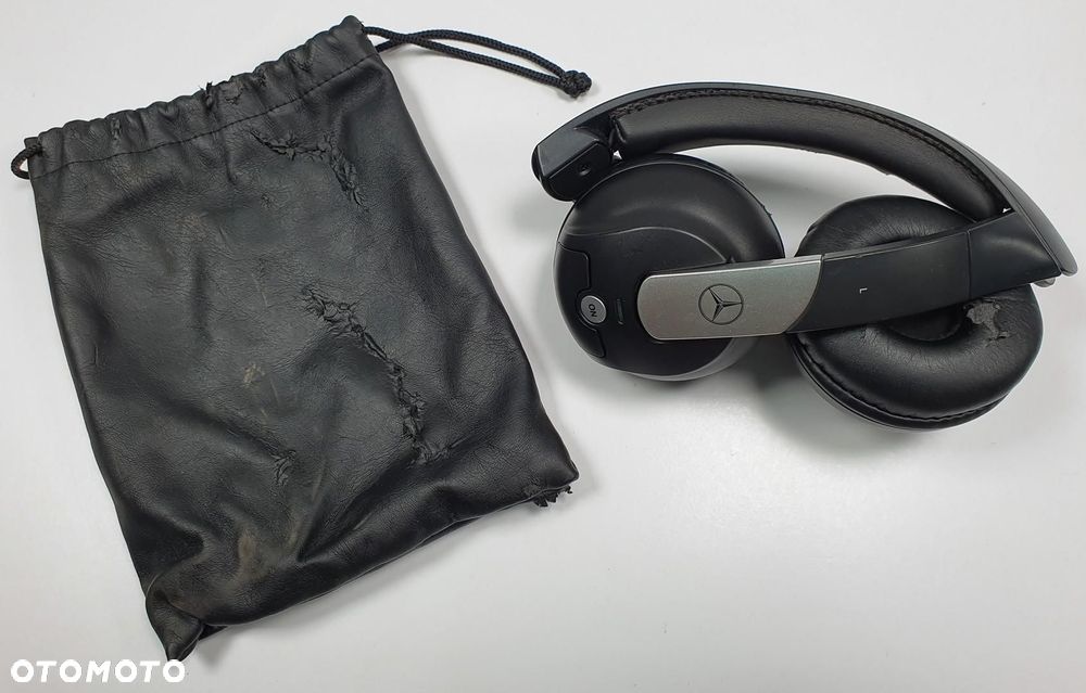 SŁUCHAWKI BEZPRZEWODOWE + ETUI MERCEDES GL X164 - 1