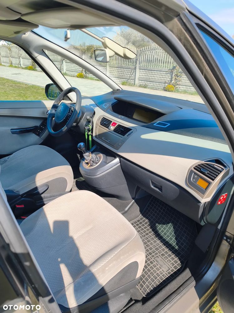 Citroën C4 Picasso 1.8i X - 7