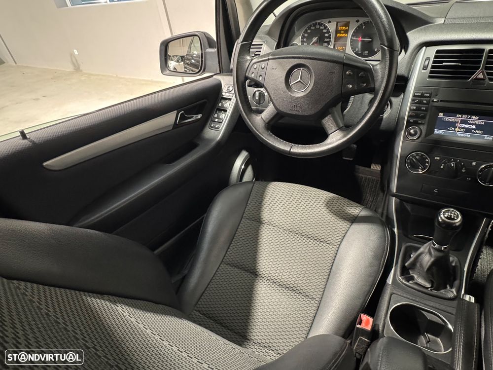 Mercedes-Benz B 180 CDI - 9