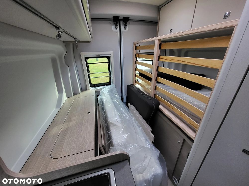 Burstner Lineo C 590 - 9