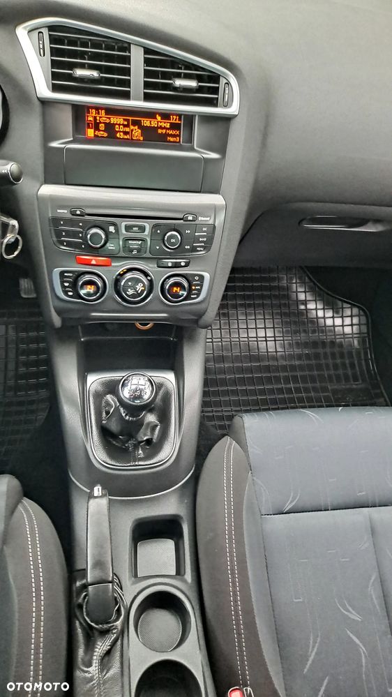 Citroën C4 1.6 VTi Attraction - 28