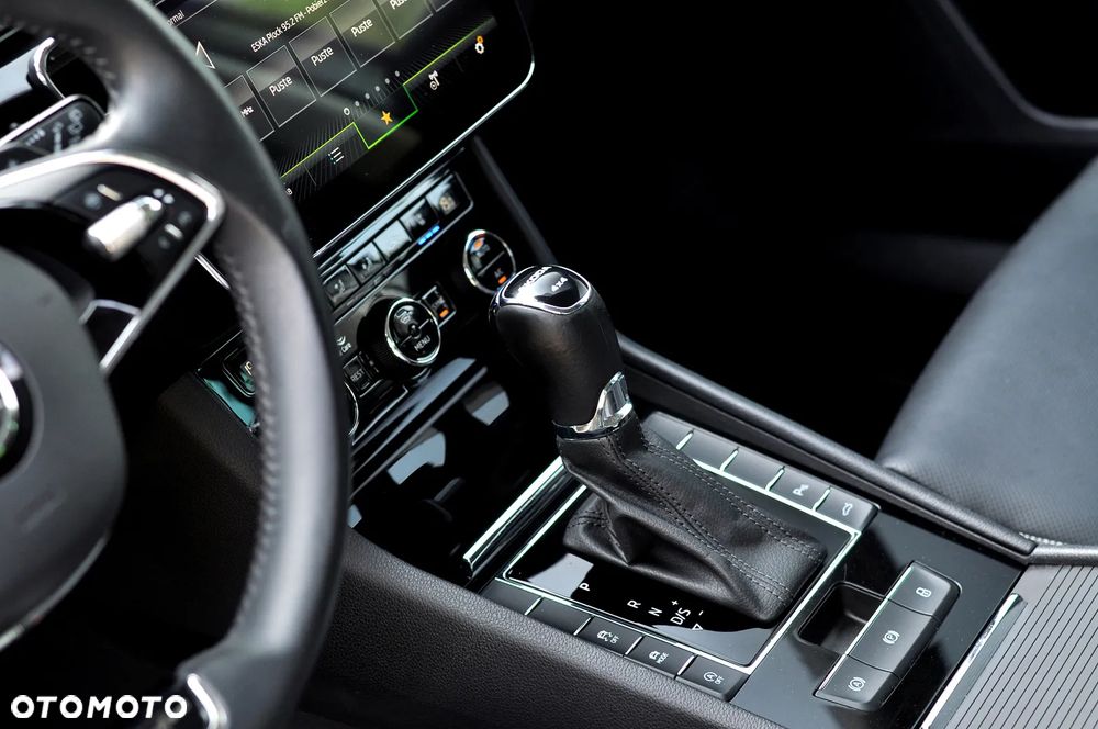 Skoda Superb 2.0 TSI 4x4 L&K DSG - 23