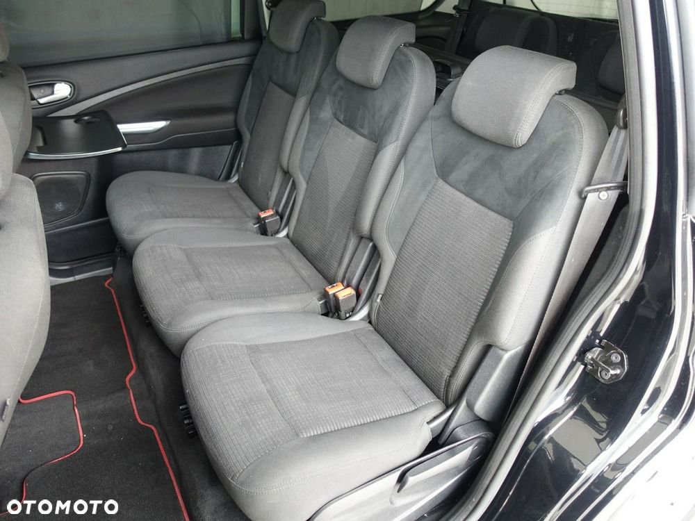 Ford Galaxy 2.0 Platinium X (Ghia) - 19