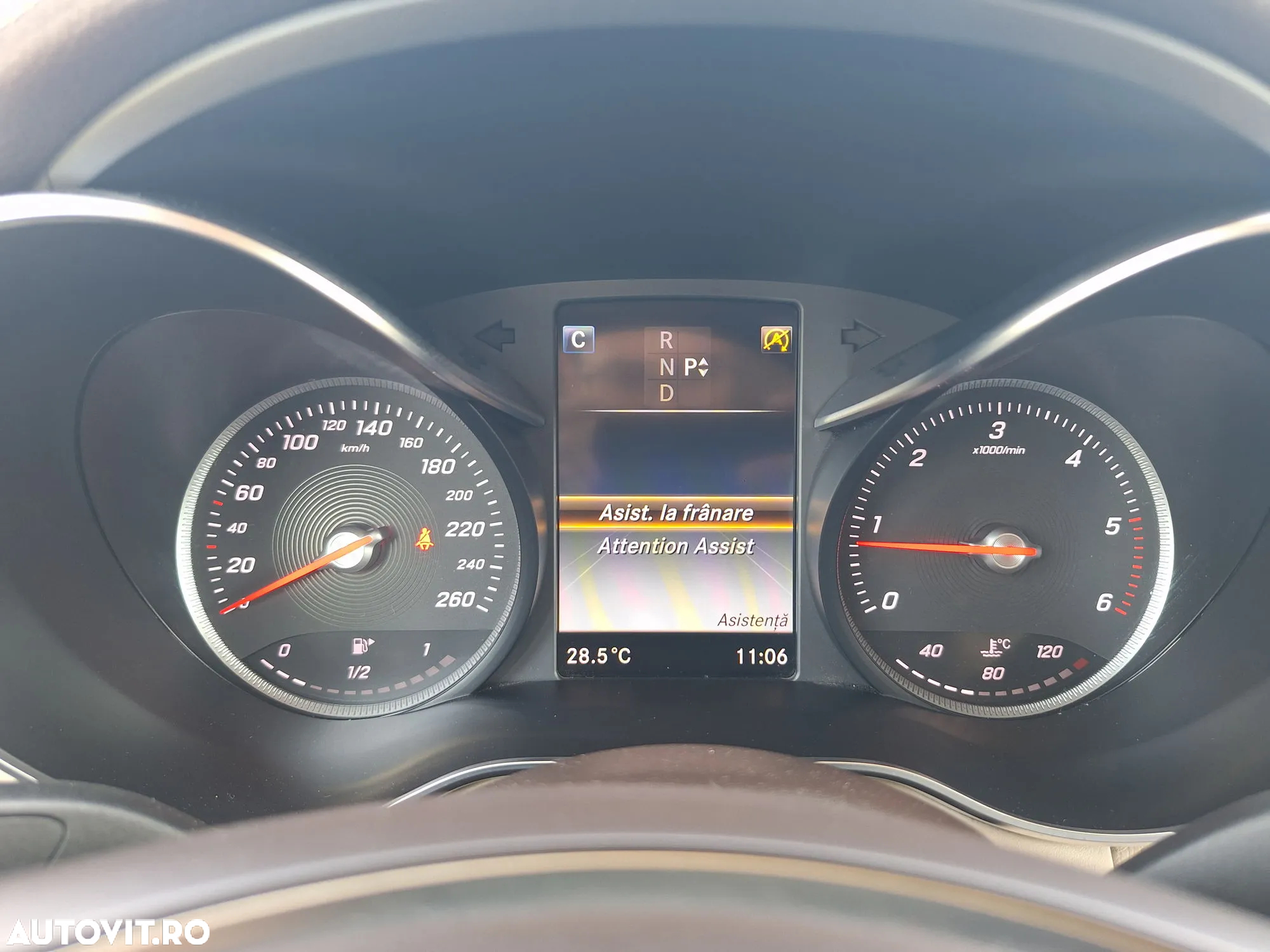 Mercedes-Benz GLC 250 d 4MATIC - 24