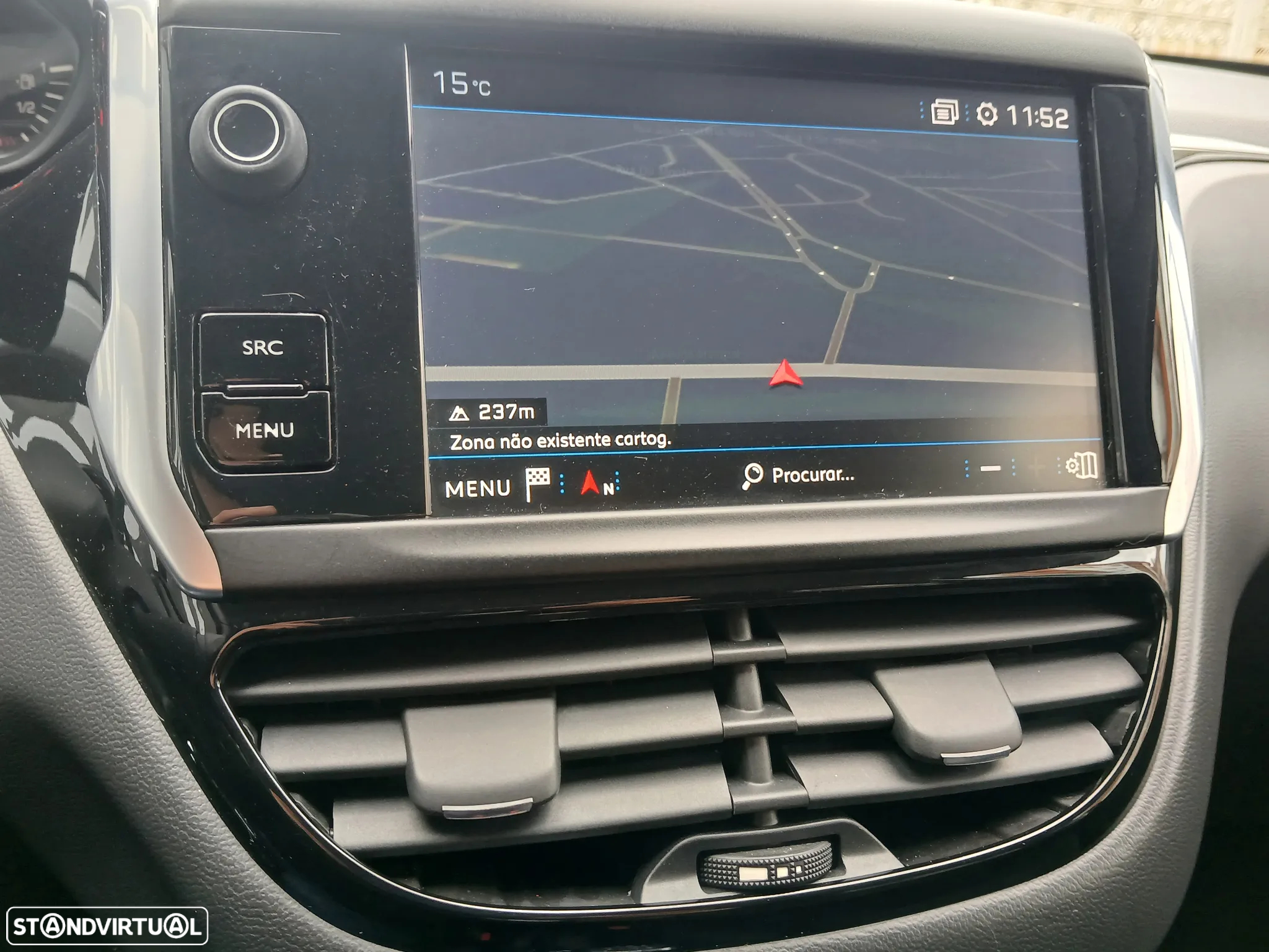Peugeot 208 1.5 BlueHDi Signature - 24