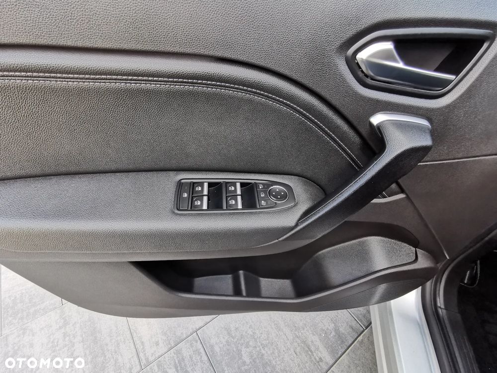 Renault Captur E-TECH Full 145 TECHNO - 9