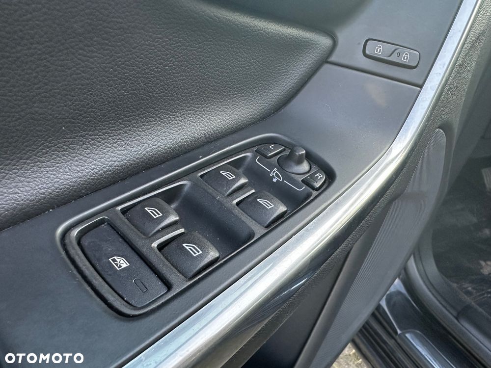 Volvo S60 D2 Drive-E Momentum - 17