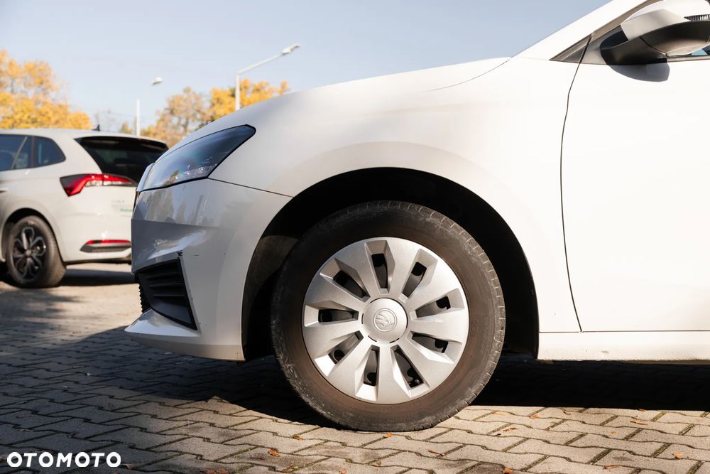 Skoda Fabia 2023 photo 4