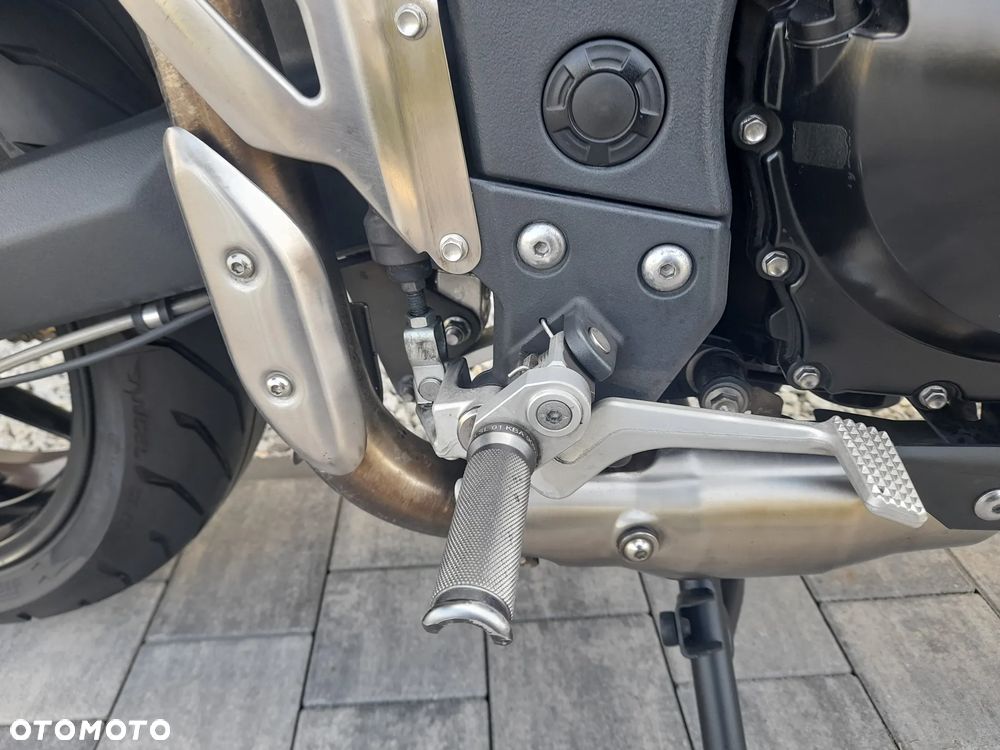 Triumph Tiger - 10