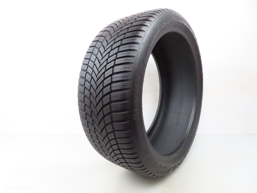235/40R19 OPONA CAŁOROCZNA Bridgestone WeatherControl A005 Evo 96Y XL - 1