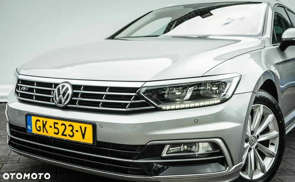 Volkswagen Passat 2.0 TDI (BlueMotion Technology) Highline - 27
