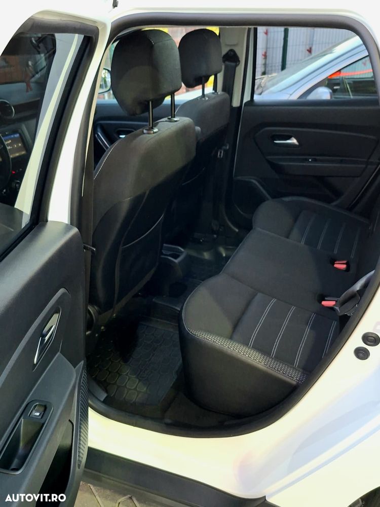Dacia Duster 1.6 SCe Prestige jante 17" - 13
