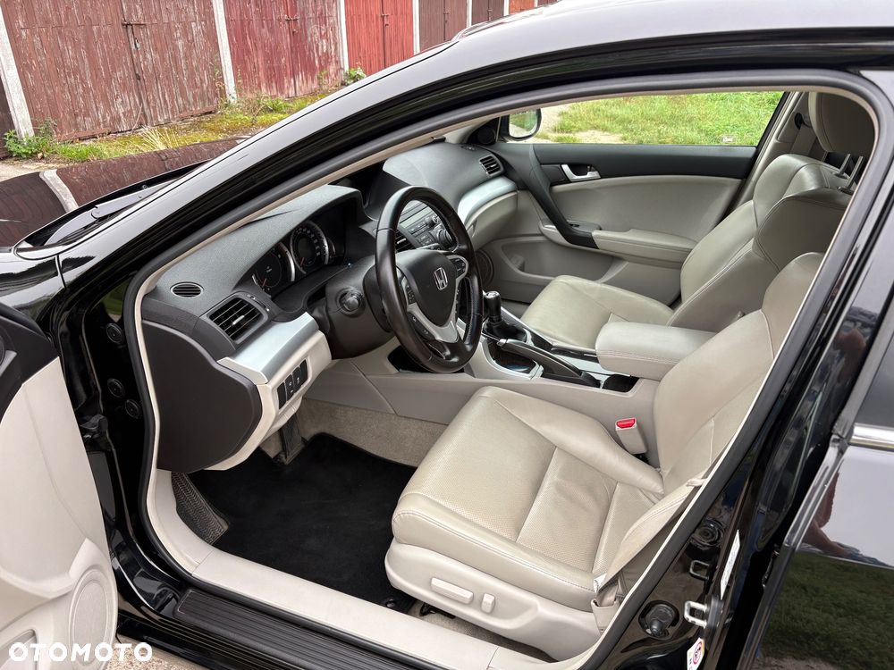 Honda Accord 2.0 Executive Navi - 8