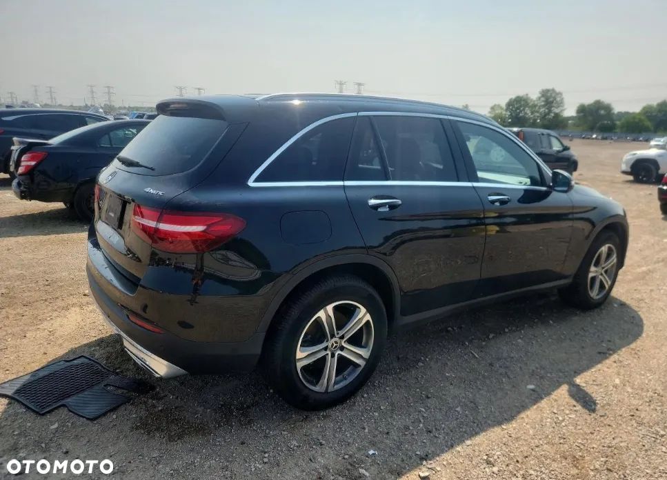 Mercedes-Benz GLC 300 4-Matic - 5